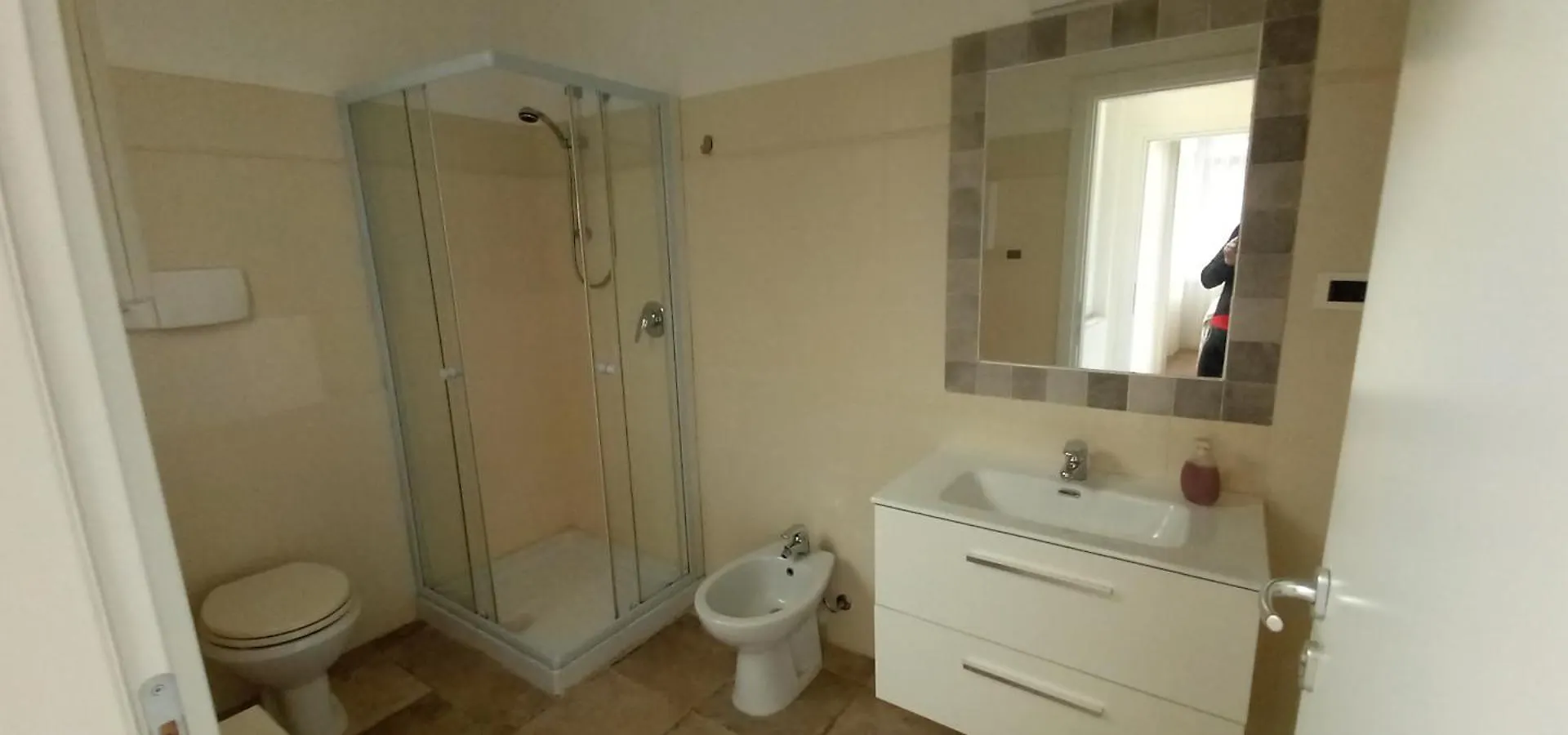 Casa vacanze Ginny'S Room Quartu SantʼElena Italia